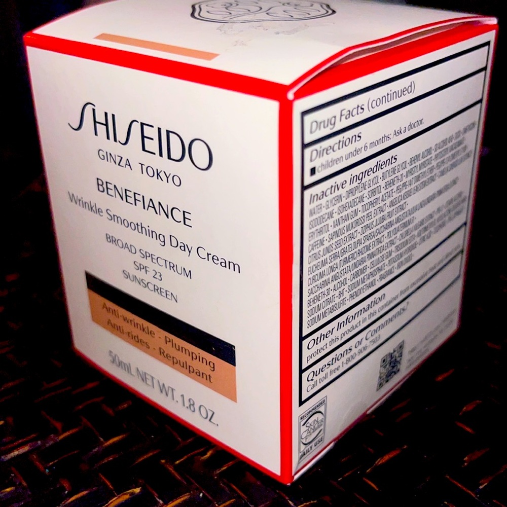 Shiseido Benefiance Wrinkle Smoothing Day Cream SPF 23 Unisex 1.8 oz